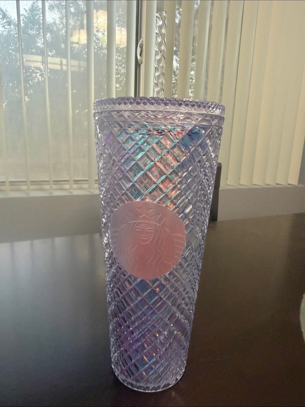 Starbucks Iridescent Lavender Diamond-Texture Tumbler with Straw